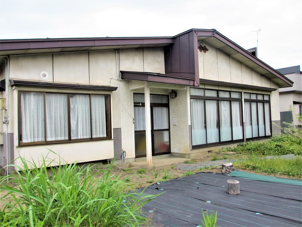 3LDK Detached House in Hirosaki with Large Land - Photo 1