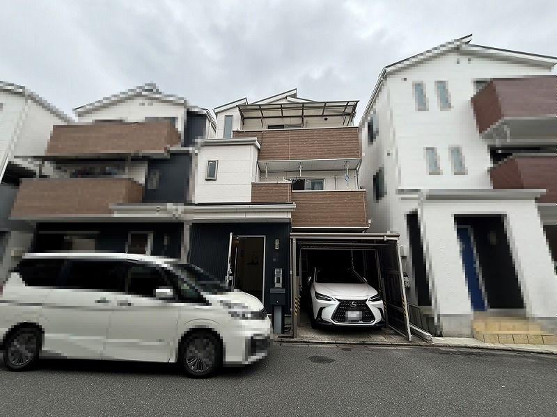 Modern 4LDK House with Carport in Mitsushima - Photo 1