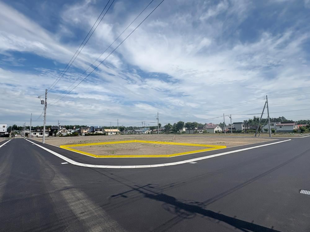 202 m² land in Obihiro, Hokkaido - Photo 1
