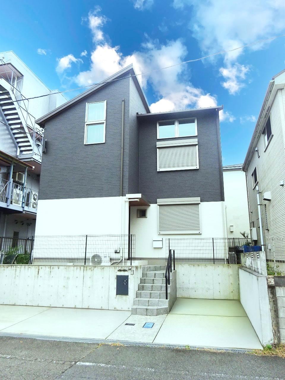 Spacious 3LDK House with Storage in Kinuoka - Photo 1