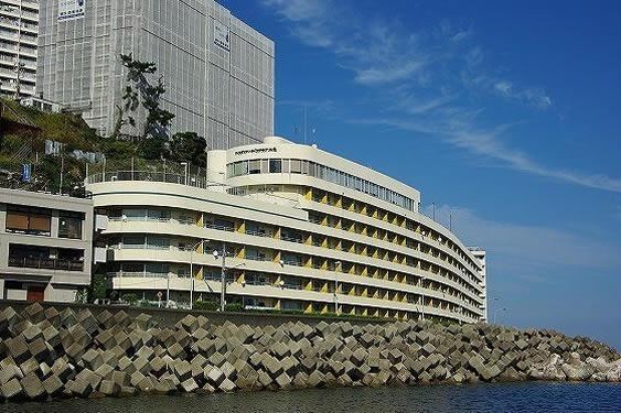 2LDK apartment in Atami, Shizuoka - Photo 1