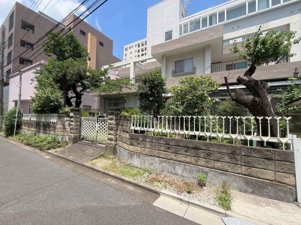 Flat Land in Kishi-cho, Urawa - Photo 1
