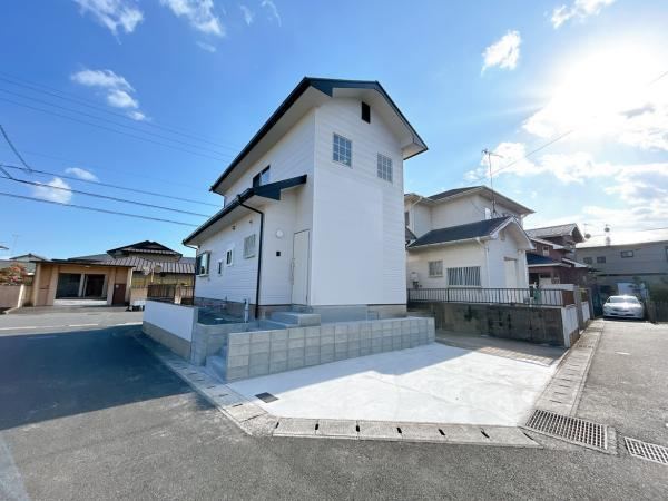 Renovated 3LDK House with Scenic Views in Yukuhashi - Photo 1