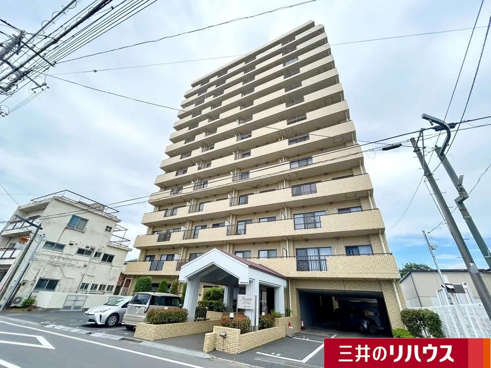 3LDK Apartment in Central Tsuchiura - Photo 1