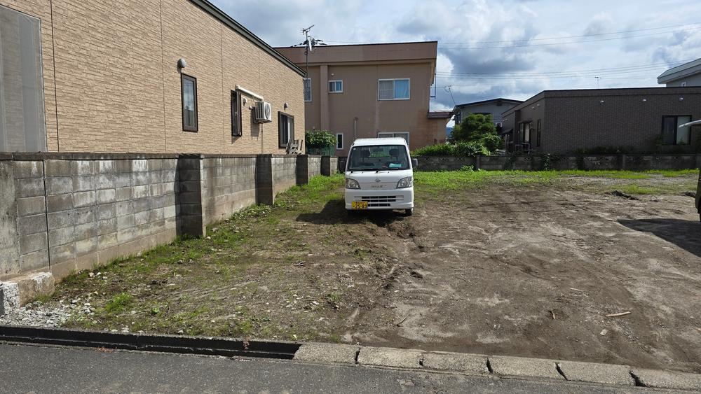 Land Near Tsukuda Elementary School - Photo 1
