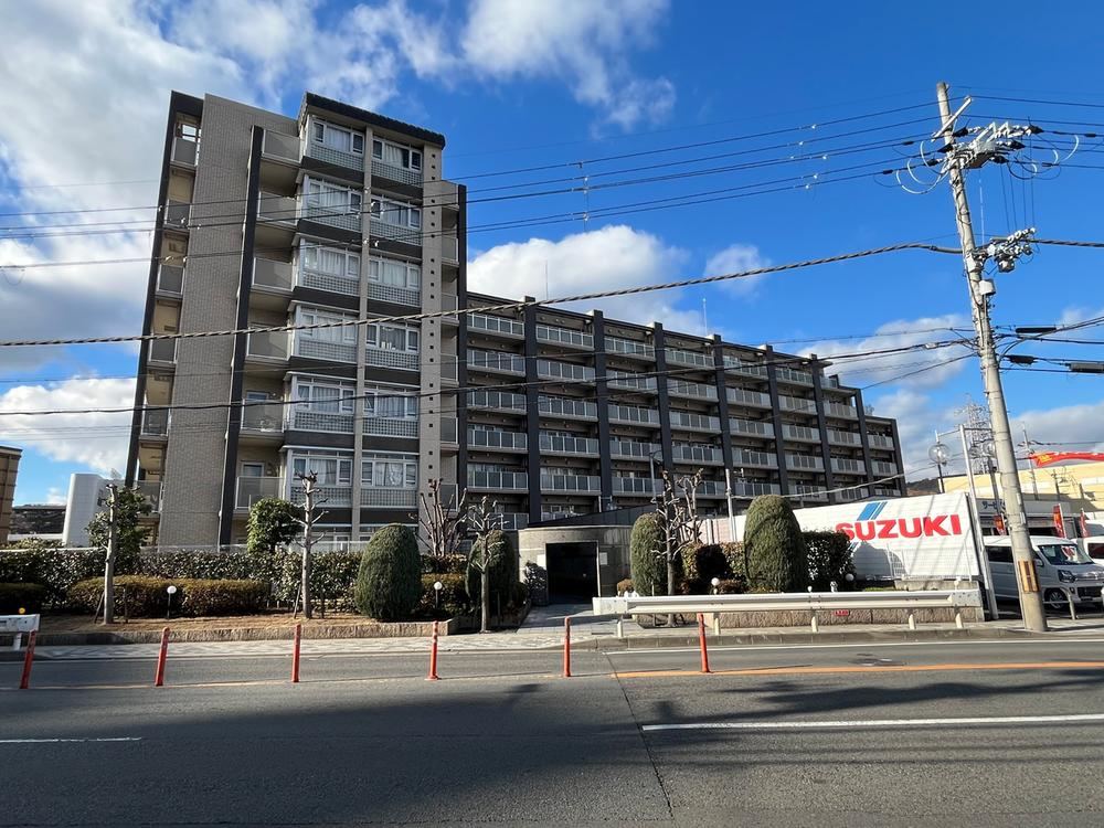 3LDK apartment in Uji, Kyoto - Photo 1