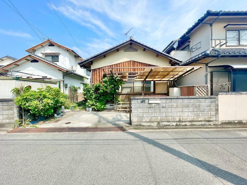Compact 3DK House in Quiet Neighborhood - Photo 1