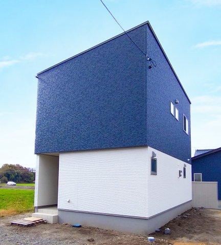 Affordable 3SLDK Home with Modern Amenities - Photo 1