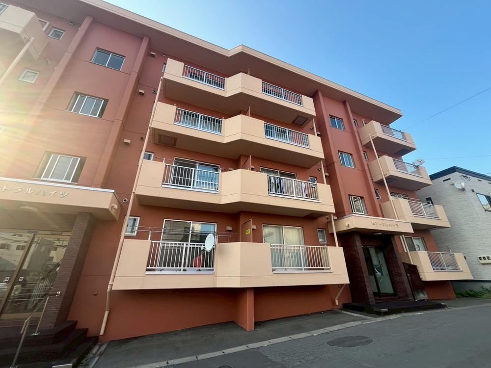 3LDK apartment in Otaru, Hokkaido - Photo 1