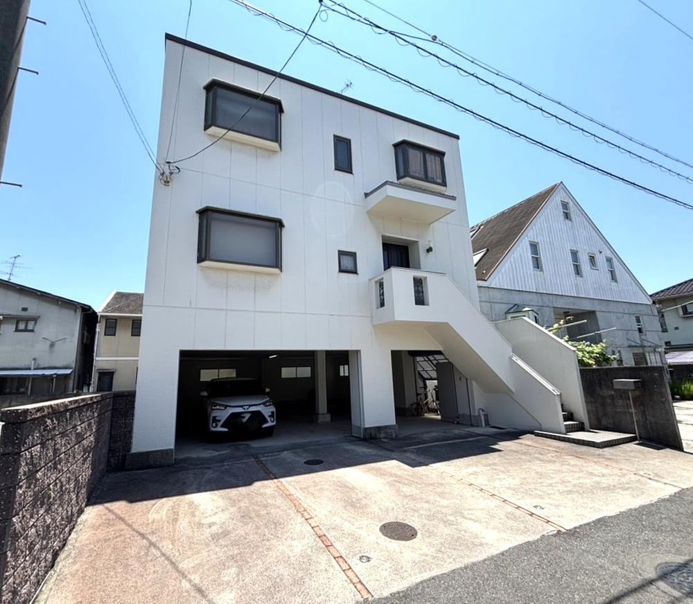 6DK house in Minami Ward, Hiroshima - Photo 1