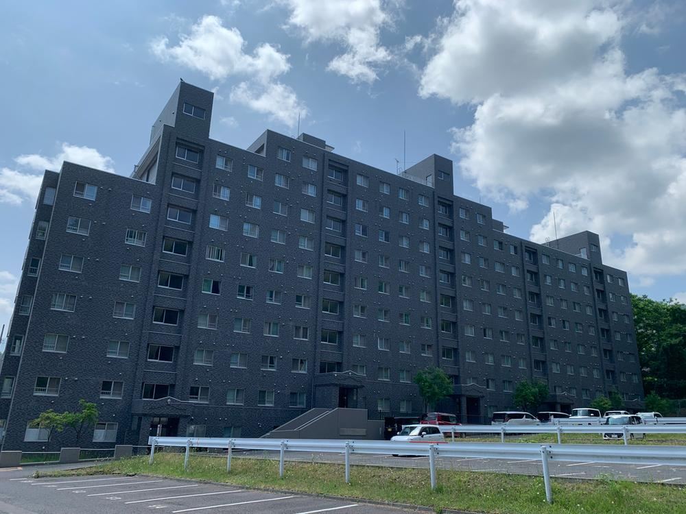 4LDK apartment in Otaru, Hokkaido - Photo 1