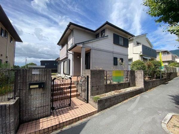 4LDK Home with Carport in Gojō City - Photo 1