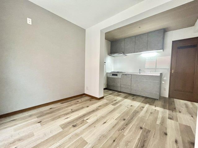 Charming 3LDK Near Aoki Station - Photo 1