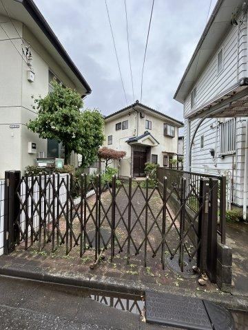 Spacious 4LDK Home in Suwa-cho - Photo 1