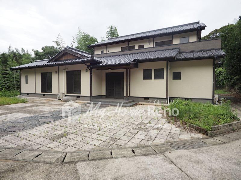 Spacious 8LDK House in Hizen Town - Photo 1