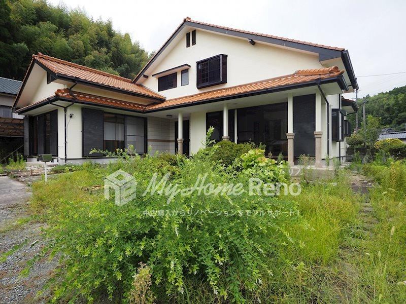 Spacious 5LDK Detached House in Omuta - Photo 1