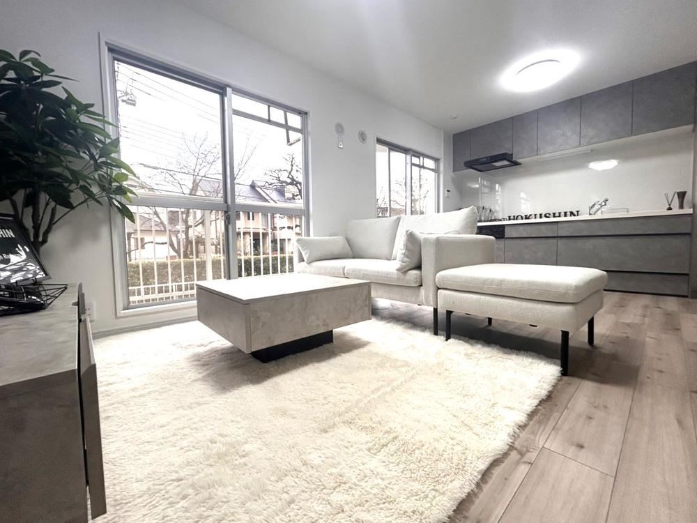 Fully Renovated 2LDK Apartment Near Yanasegawa Station - Photo 1