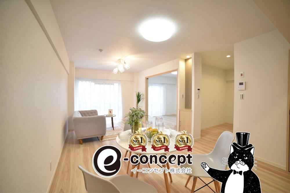 Renovated 2LDK Apartment with Air Conditioning - Photo 1