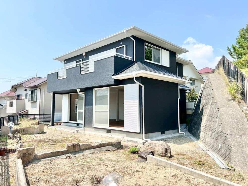 Charming 5LDK House with Garden in Tsuji-ga-oka - Photo 1