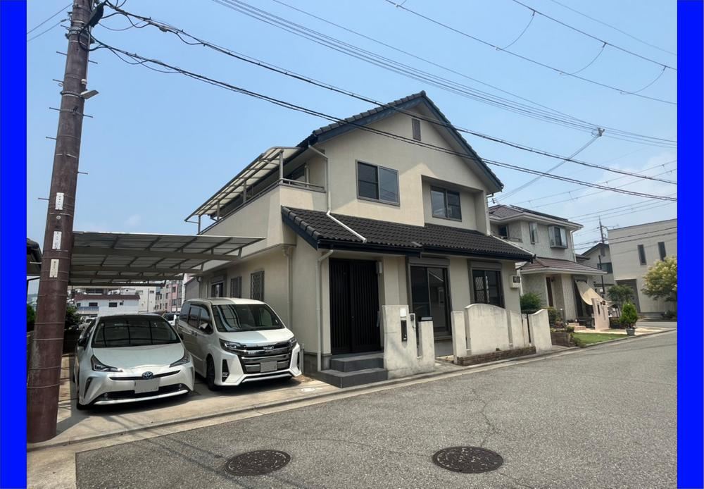 Spacious 5LDK House Steps from the Station - Photo 1