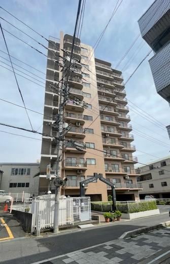 Scenic 3LDK Apartment with Great Views in Mito - Photo 1