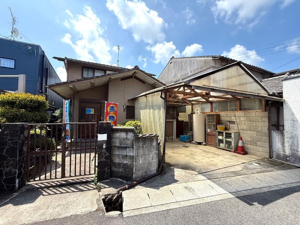 Convenient 4DK House in Tsuyama - Photo 1