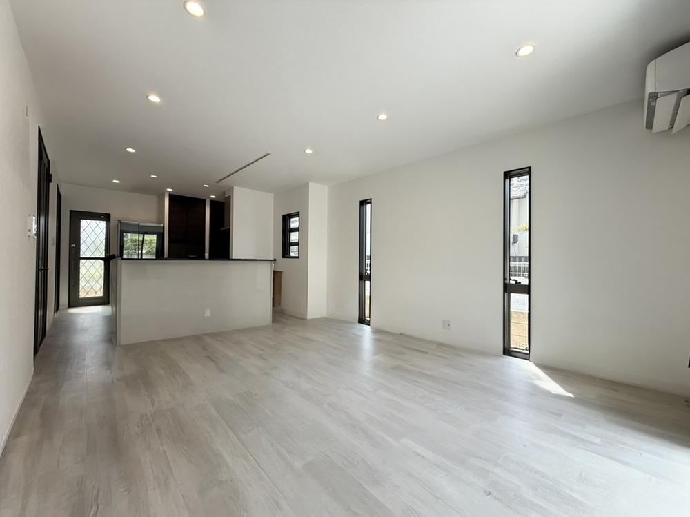 Newly Built 2LDK House with Garden in Nara - Photo 1