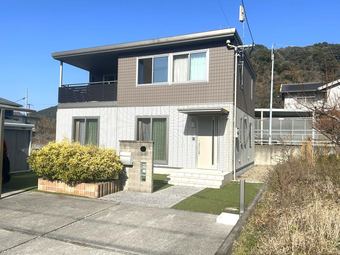 4LDK+S house in Tsukumi