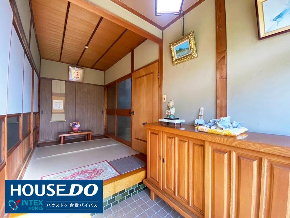 House with Large Storage for Tools - Photo 1
