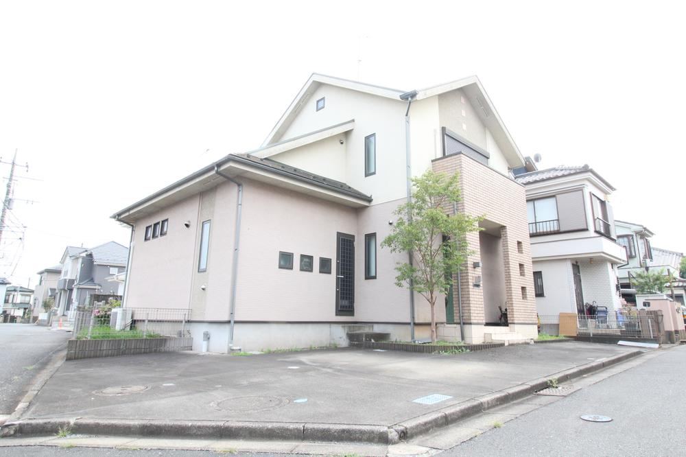 Custom Home with Parking for 3 Cars in Higashiyamato - Photo 1