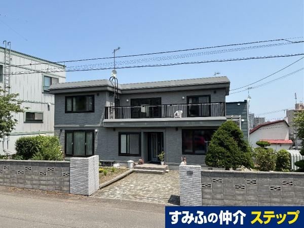 5LDK house in Nishi Ward, Sapporo, Hokkaido - Photo 1