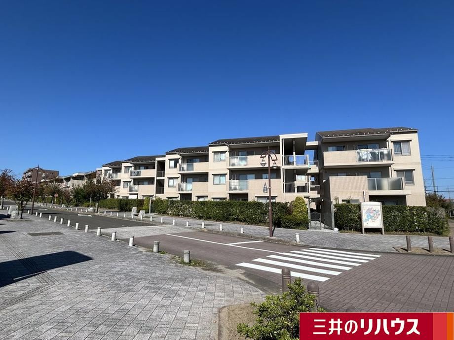 Spacious 3LDK Apartment in Narita - Photo 1