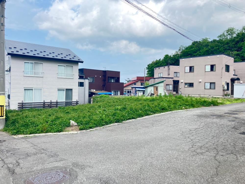 Spacious Land in Shinjo Hiraoka - Photo 1