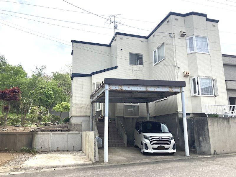 Charming 5LDK+S Detached House in Shinjo Hiraoka - Photo 1
