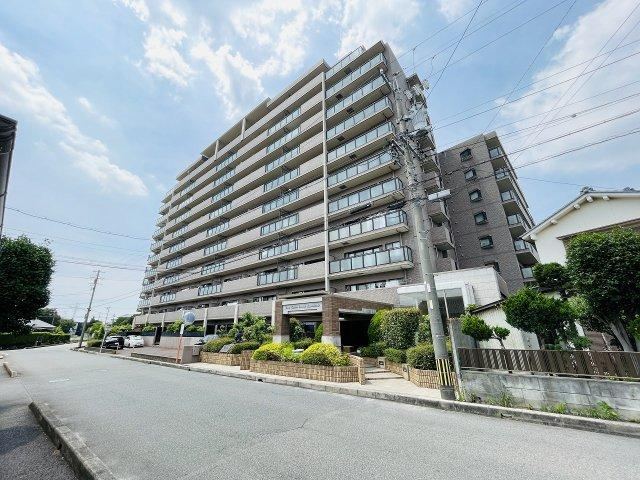 4LDK apartment in Kasugai, Aichi - Photo 1