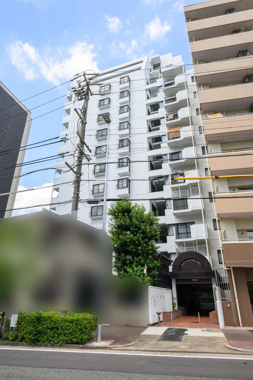 2LDK apartment in Naka Ward, Nagoya, Aichi - Photo 1