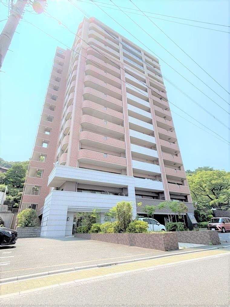 3LDK apartment in Wakamatsu Ward, Kitakyushu, Fukuoka - Photo 1