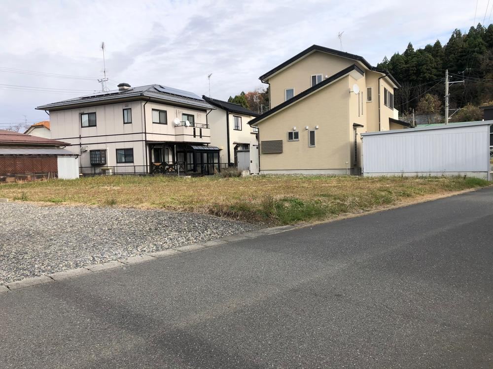 Spacious Land in Hanayama, Niigata - Photo 1