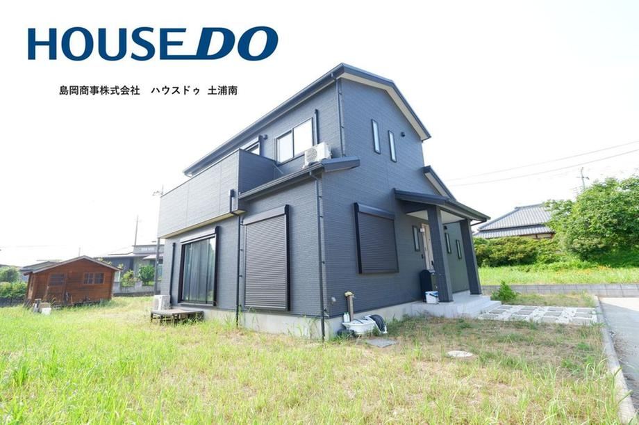 Spacious 5LDK Family Home with Parking for 4 in Tsuchiura - Photo 1
