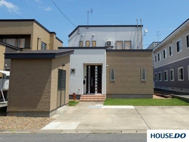 Modern Home in Waseda Development Area - Photo 1