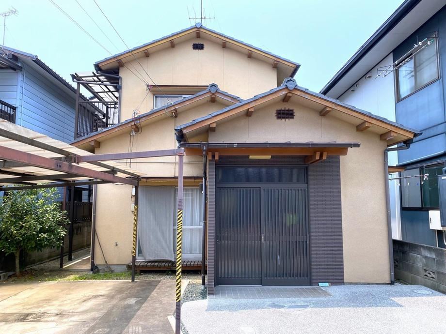 Convenient 4DK House in Matsuyama - Photo 1