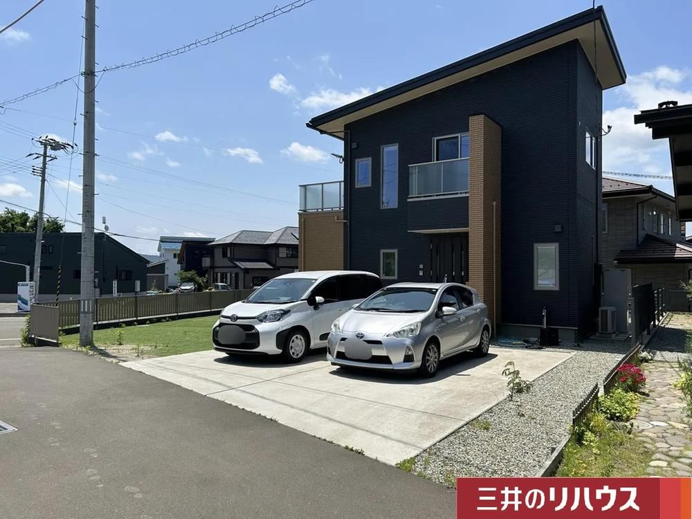 Modern 4LDK Home with Solar Power in Izumi-ku, Sendai - Photo 1