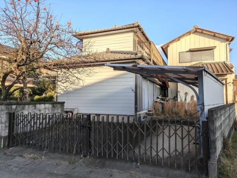 Spacious 10LDK Home with Dual Buildings in Aizumi Town - Photo 1