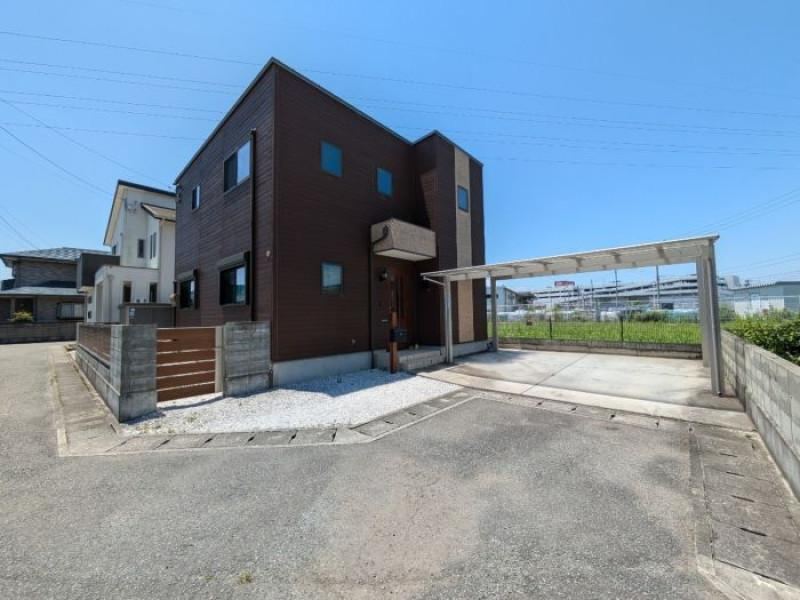 Charming 5LDK Home in Aizumi with Nearby Amenities - Photo 1