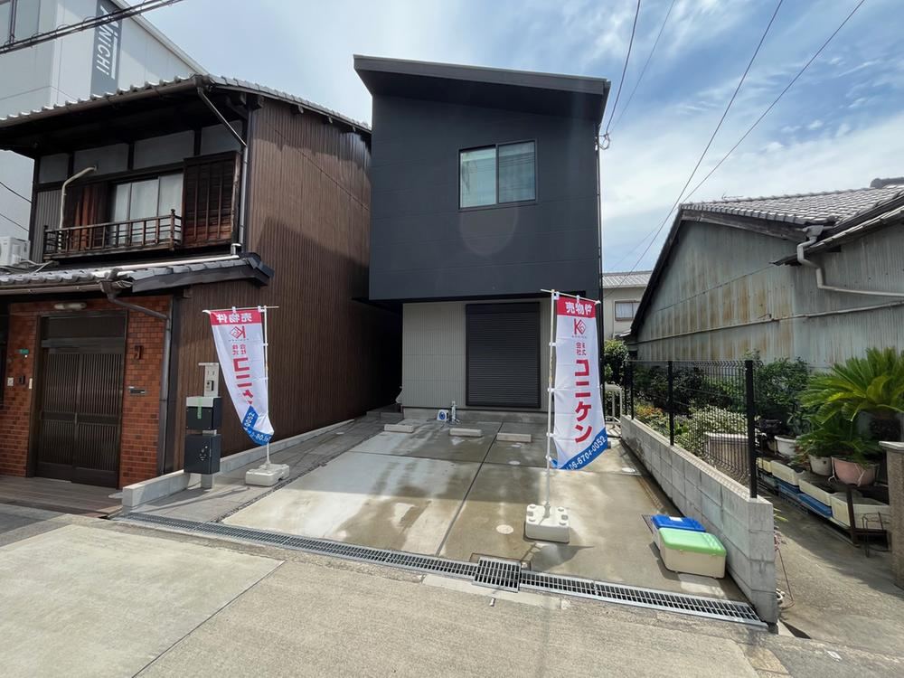 Rare 2-Family House in Fukaeminami - Photo 1