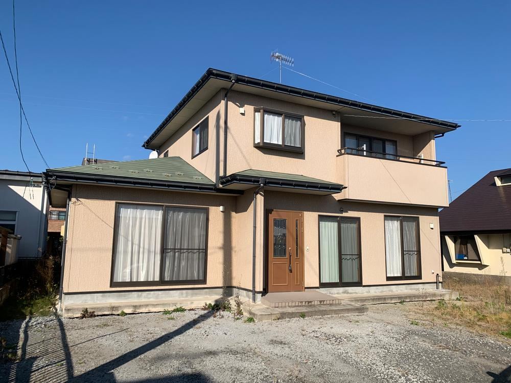 Spacious Land and Bright 4LDK House in Osaki City - Photo 1