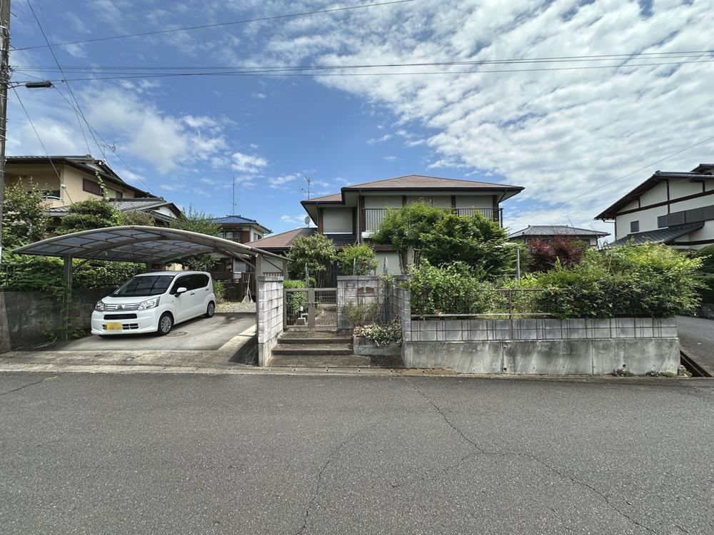 Bright 5LDK Home in Hirano-dai District, Naka City - Photo 1