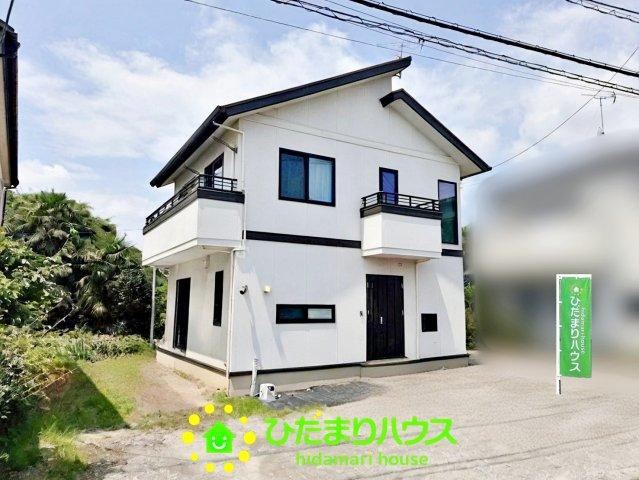 3LDK Home with Open Kitchen and Living Area - Photo 1