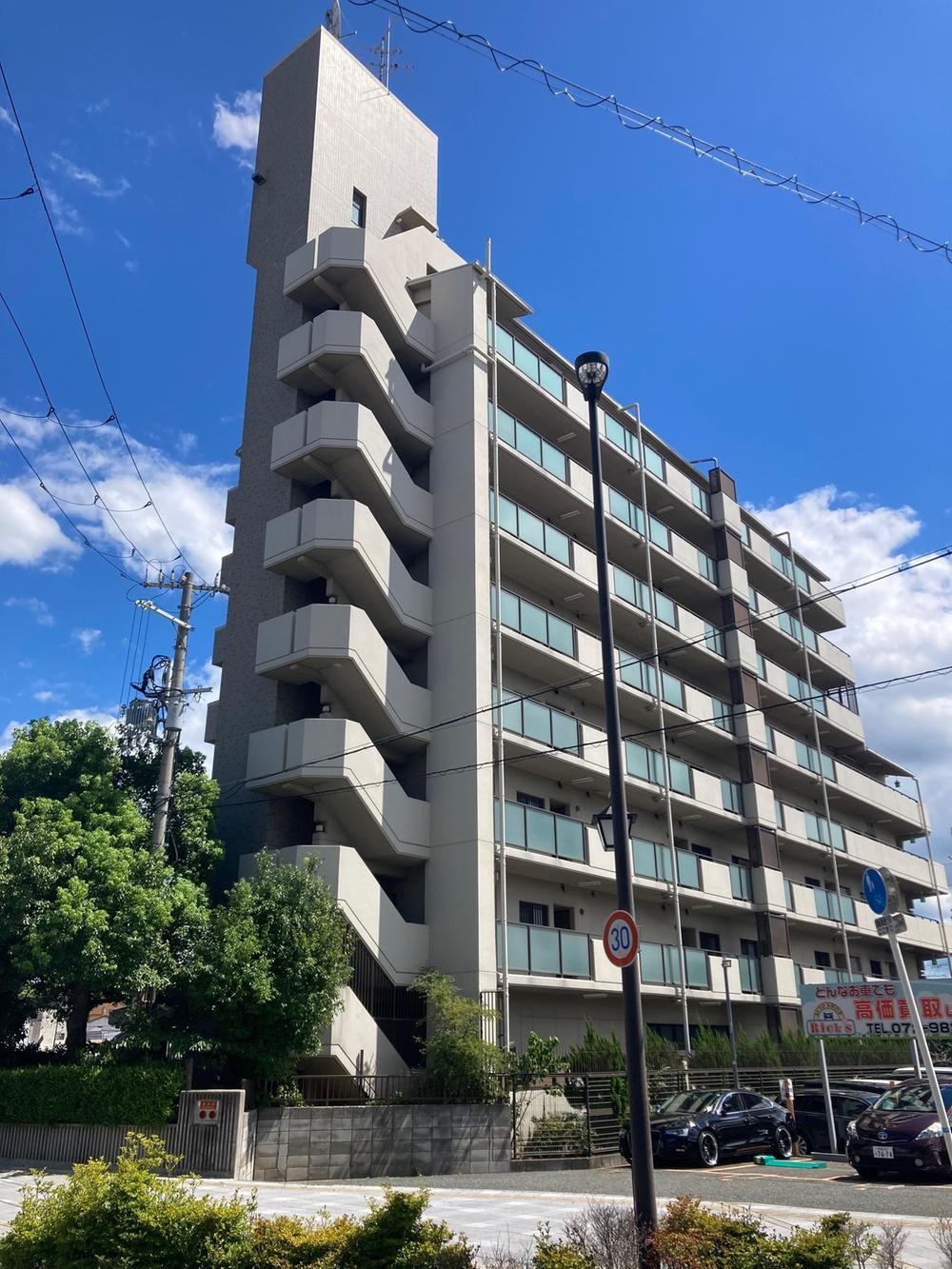 3LDK apartment in Yao, Osaka - Photo 1