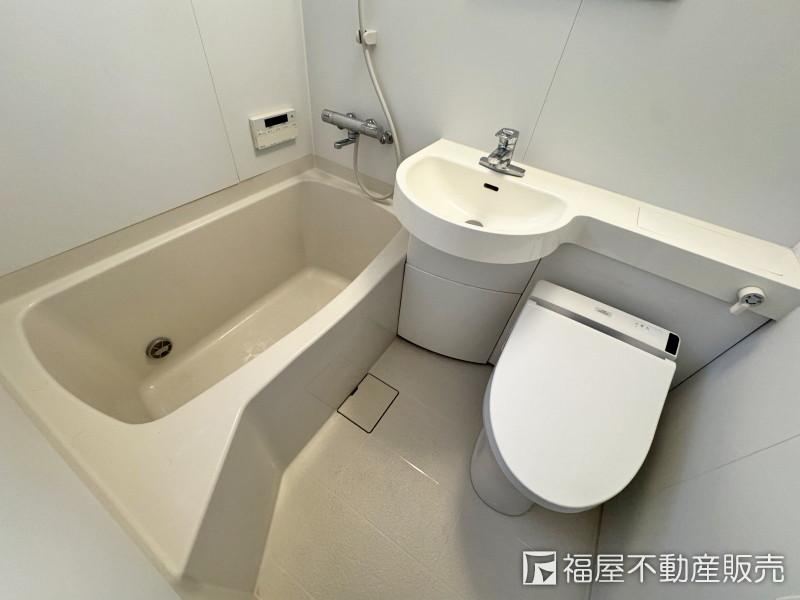 3DK house in Neyagawa, Osaka - Photo 1
